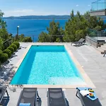 Villa Iponi Mimice