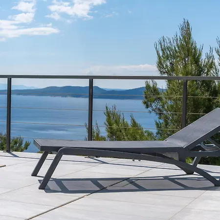 Iponi 빌라 미미체